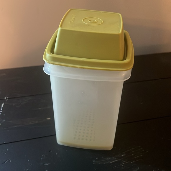 3 piece Pick - A - Deli container Pickles, olives  anything you store in… - Picture 1 of 3
